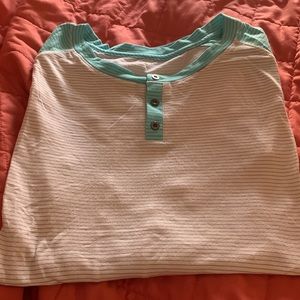Lululemon long sleeve shirt.